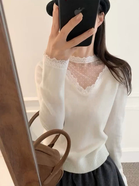 Lace Spliced Half-High Collar White Knitted Base Shirt for Women, Autumn and Winter Korean Style Beautiful Sweater, Short Top for Layering
