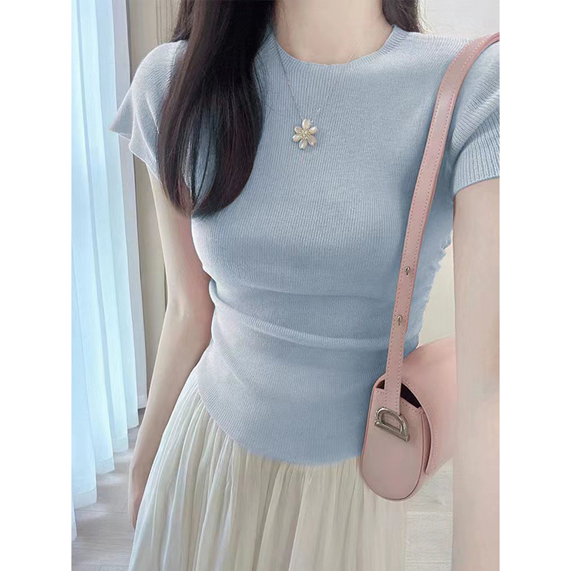 Summer French-Style Ice Silk Short-Sleeved Knit Top for Women, Slimming and Elegant, Blue Base Shirt, Short Top for Petite Women