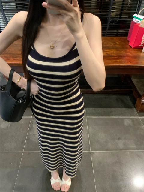 Korean-Style Striped Color-Block Sleeveless Camisole Dress for Women, Summer Sexy Design, Waist-Cinching Bodycon Dress, Elegant Long Dress