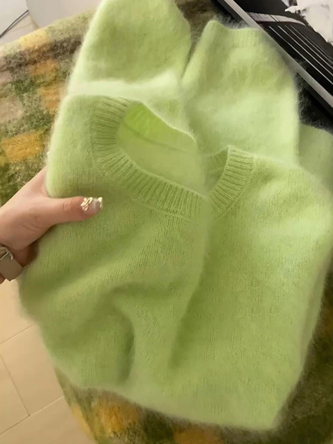 Lazy Style Green Mohair Round Neck Sweater for Women, Autumn and Winter Soft and Loose Knitwear with a High-End Feel, Outerwear Top