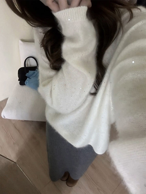 Soft and Fluffy White Sequined Raccoon Fur Sweater for Women, Korean Style, Loose and Lazy Knit Top for Autumn and Winter