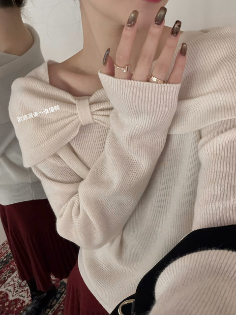 Autumn and Winter Korean Style One-Shoulder Bow-Knot Elegant Knit Sweater for Women, Unique and Super Stylish Red Top