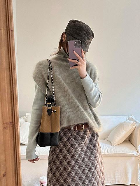 Korean-Style Purple High-Neck Knitted Vest for Women, Autumn and Winter Outerwear, Raccoon Fur Sweater, Lazy Layering Top