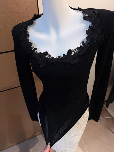 Gentle and Elegant Style Lace Patchwork Knit Sweater for Women, Spring Slim-Fit Base Layer Sweater, Stunningly Beautiful Top