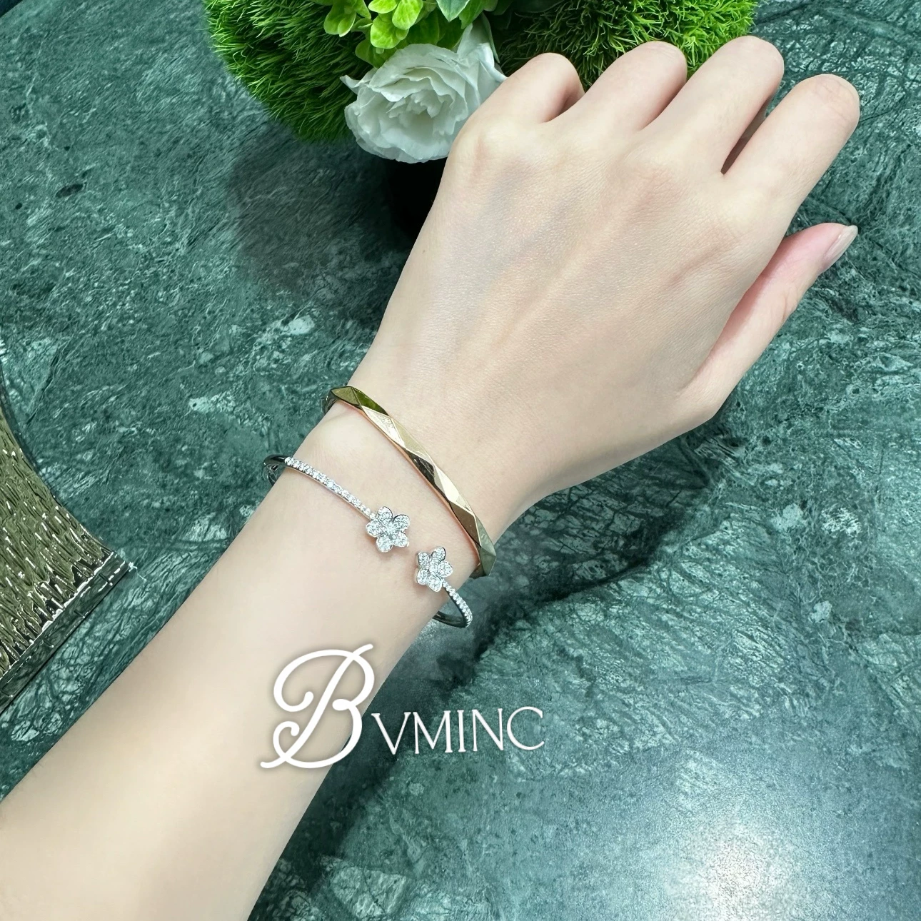 Bvminc GF double flower full diamond open bracelet