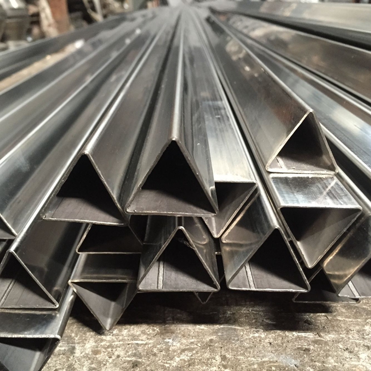 Stainless steel iron triangular tube Q235 galvanized iron pipe triangle 16 20 20 25 23 33 33 39 39 iron steel pipe