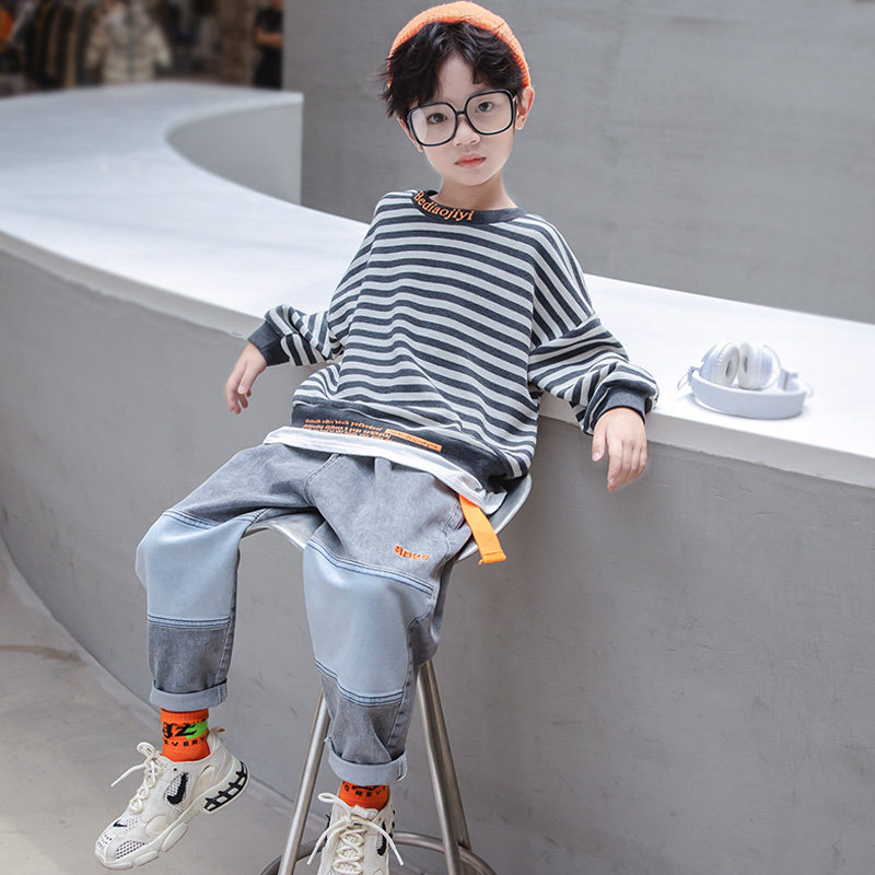 Boy's sweater spring and autumn 2022 new western style children's suit T-shirt fried street boy autumn bottoming shirt fashionable tide