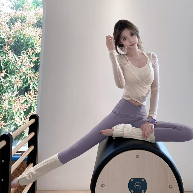 Yoga Clothing Set, High-End Three-Piece Set, Particularly Stylish Yoga Clothing, Pilates Training Clothing, Winter Fitness Clothing Yoga Clothing Set, High-End Three-Piece Set, Particularly Stylish Yoga Clothing, Pilates Training Clothing, Winter Fitness Clothing