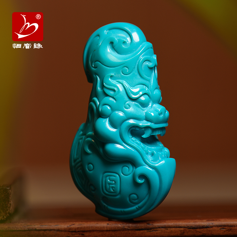 Hengbao Turquoine Necklace Green Pine Carved Penging Axe has a dragon necklace accessory