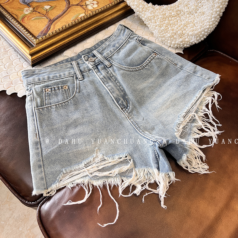 High-Quality Light Blue Ripped Denim Shorts for Women, New Summer Style, Versatile, Slimming, Wide-Leg, Frayed Hem Hot Pants, Korean Style