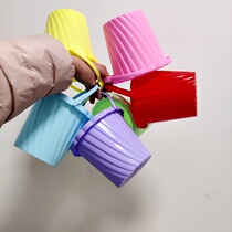Large number small number of children beach barrel toy bucket fishing small bucket of fishing bucket plastic small bucket to dig sand barrel wash pen holder