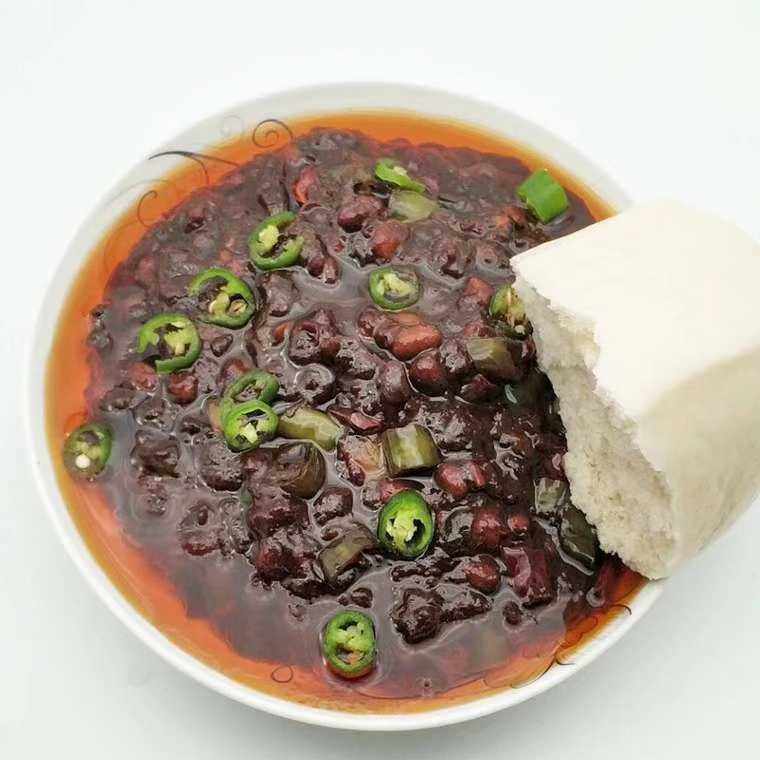 Fuyang sauce beans Boiled Niang soybean sauce authentic farmhouse boiled spicy sandwich sauce special products a bottle