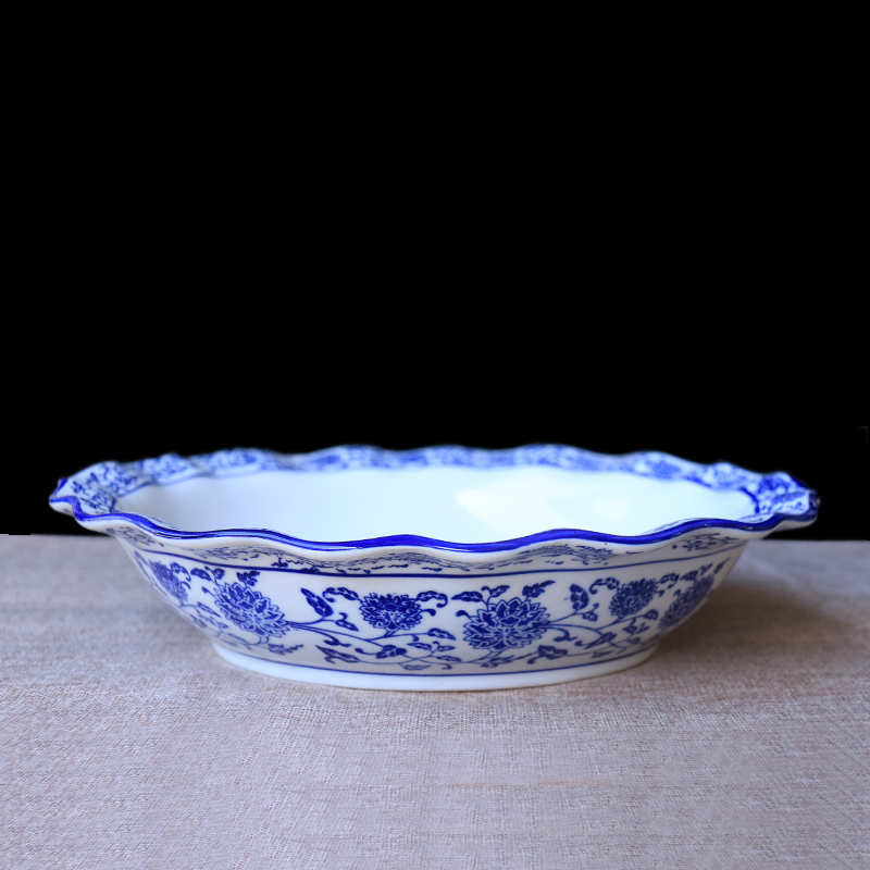 Big yards of boiled fish soup bowl bowl of blue and white porcelain hotel with large ceramic basin pickled fish soup with the food bowl