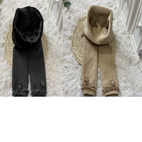 Добавить толстый цветок с пухом [овес+глубокий серый] 2 наряда