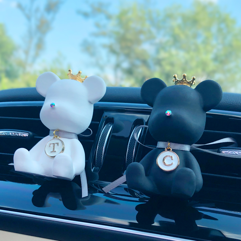 Creative Network Red Bear Car Perfume Aromatic Air Conditioning Outlet Car Decorated Fragmentation Car Decoration
