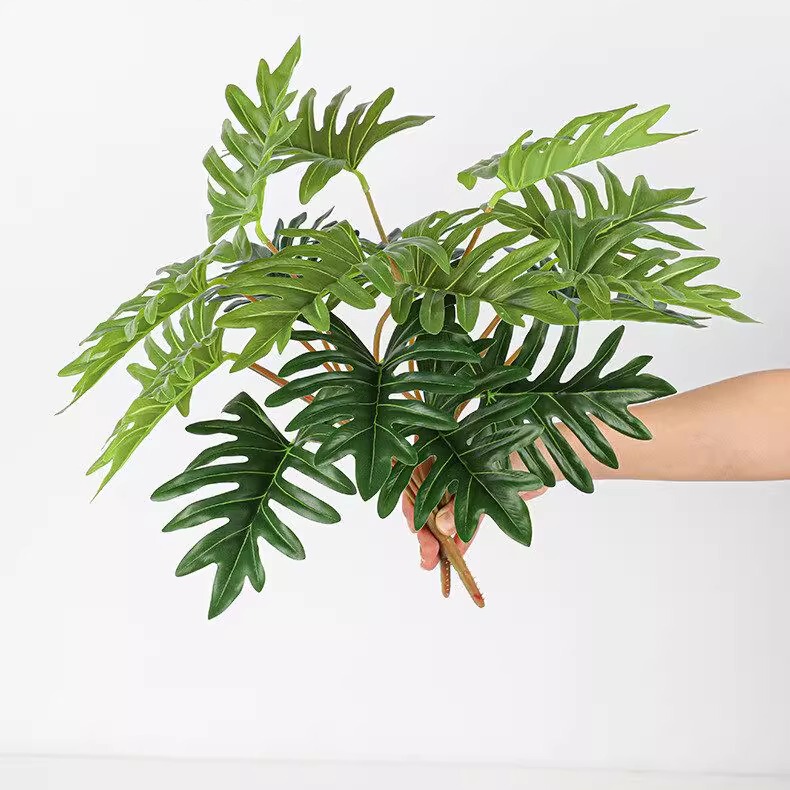 Simulated Large 9-Leaf Philodendron Green Plant Potted Plant for Restaurant Indoor Bonsai and Outdoor Garden Decoration Simulated Large 9-Leaf Philodendron Green Plant Potted Plant for Restaurant Indoor Bonsai and Outdoor Garden Decoration