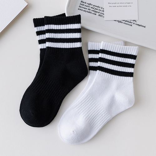 Белые хлопковые детские демисезонные весенние спортивные носки для школьников для мальчиков, средней длины, подходит для подростков