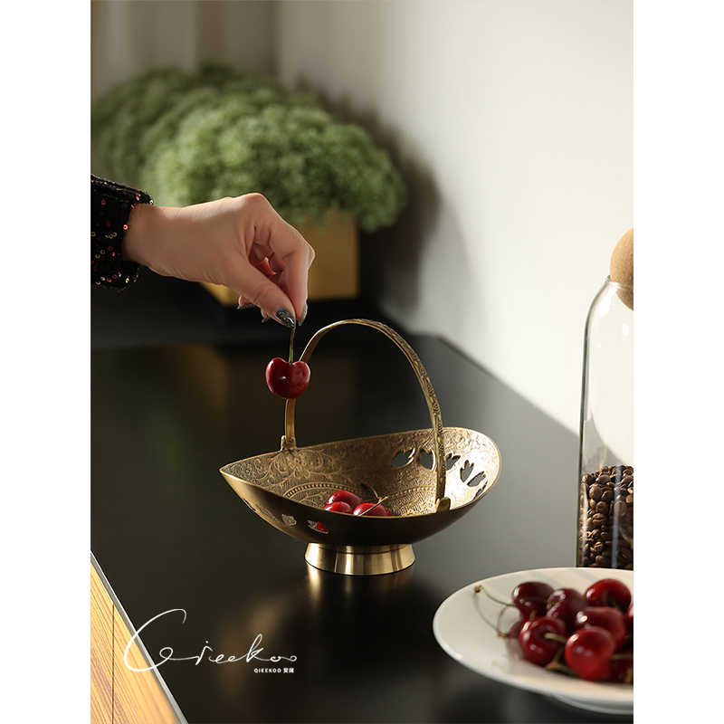 時代金工 印度製 黄銅 苺唐草文 槌出 皿 五客 時代箱 V