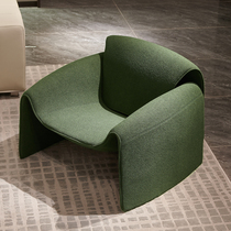 Single sofa chair designer creative simple light luxury Italian style living room special-shaped shape M word leisure crab chair