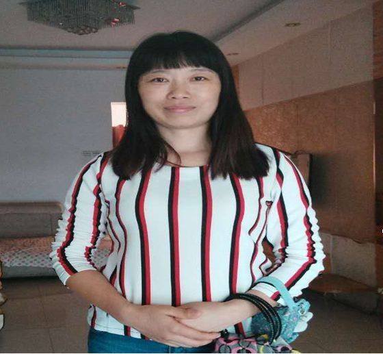 Shenzhen housekeeping service Auntie takes care of the family with the child part-time worker Temporary cooking auntie door-to-door service