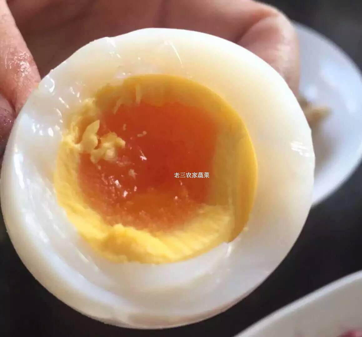 Old three farm fresh native eggs farm free-range mountain self-raised natural firewood eggs 10 stupid eggs