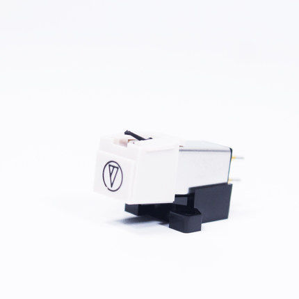 Hey Yo Iron Triangle AT-3600L moving magnetic type (MM) singing needle black adhesive record machine