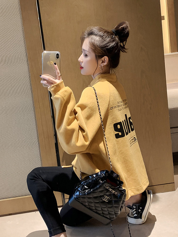 2021 spring and autumn new loose thin section design sense niche ins sweater women's tide spring explosion fried street clothes
