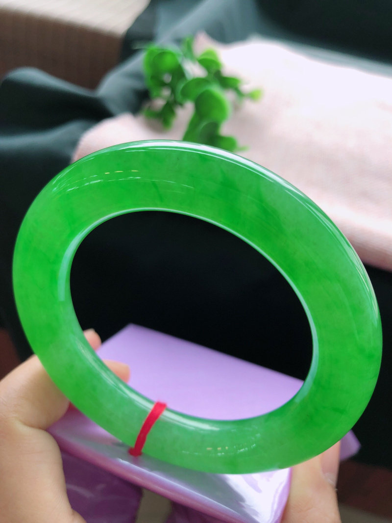 Burmese jade jade bracelet natural A goods old pit glutinous plant full of green sun green round bracelet emperor green jade bracelet