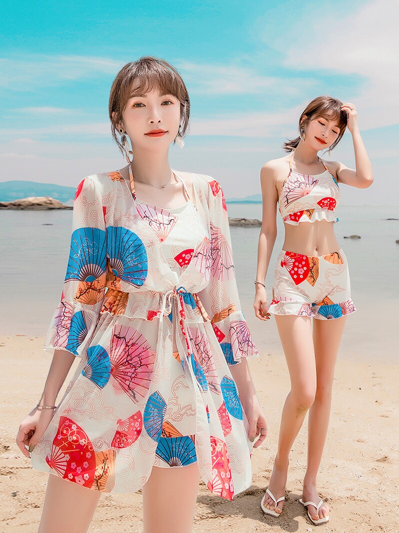Two-piece swimsuit female fairy fan three-piece set of new conservative students soak in hot springs to cover their belly and show thin sexy beach blouse