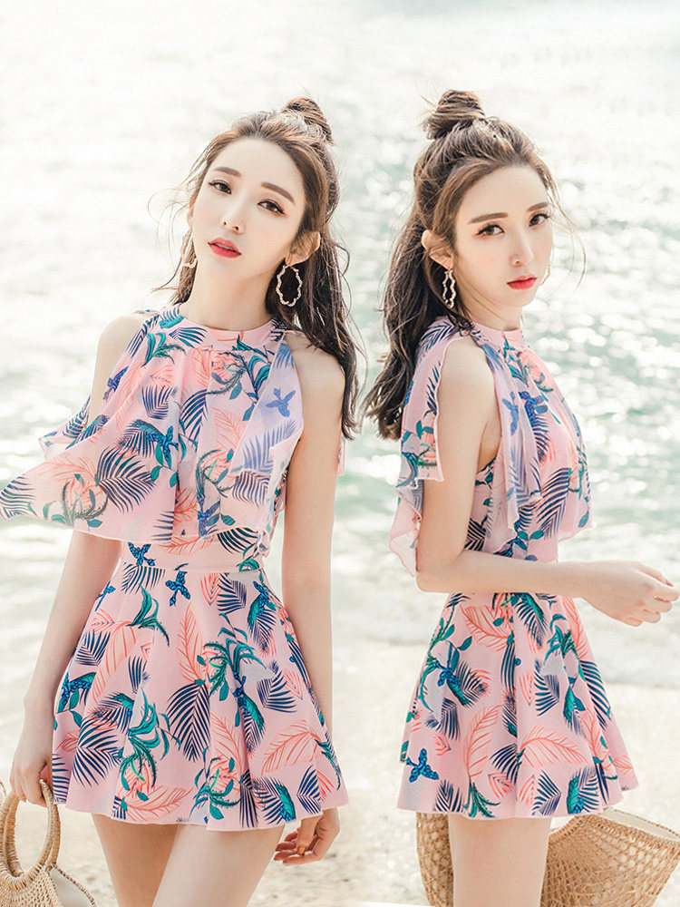 Sexy swimsuit fairy fan 2021 new conservative one-piece cover belly thin large size ins wind spa swimming equipment