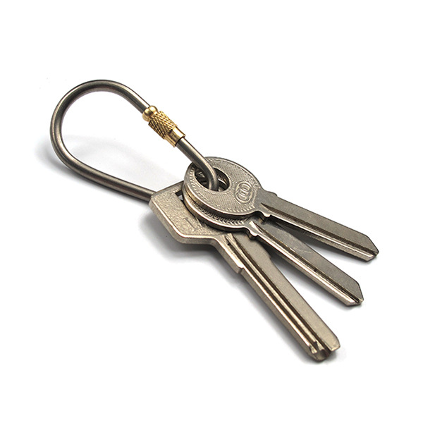 Outdoor titanium alloy drop shaped key button pear shaped anti-throw lock D type buckle car key containing buckle hanging buckle