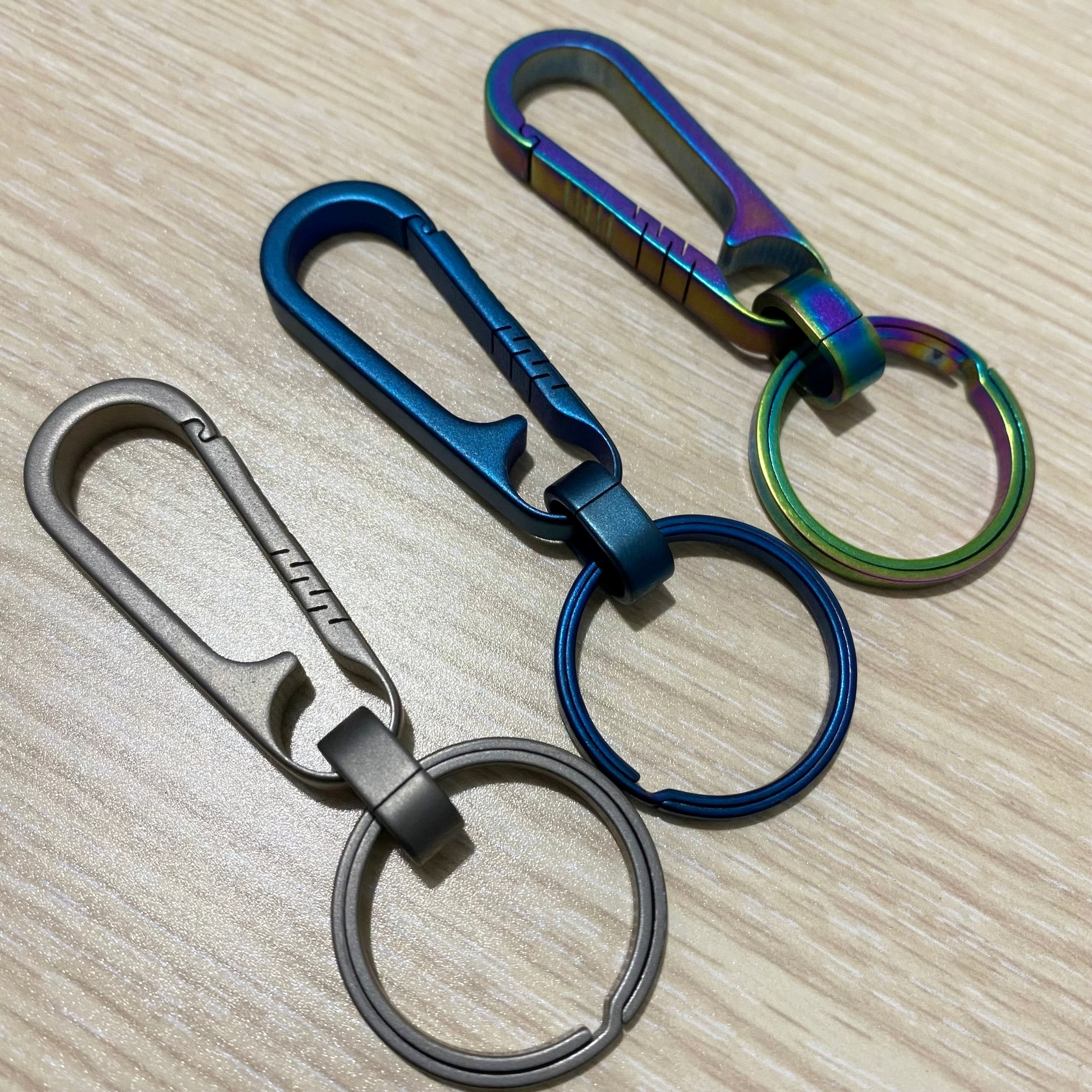 TC4 titanium alloy key chain car key chain portable one-piece press pure titanium buckle lock key buckle waistband quick hanging buckle