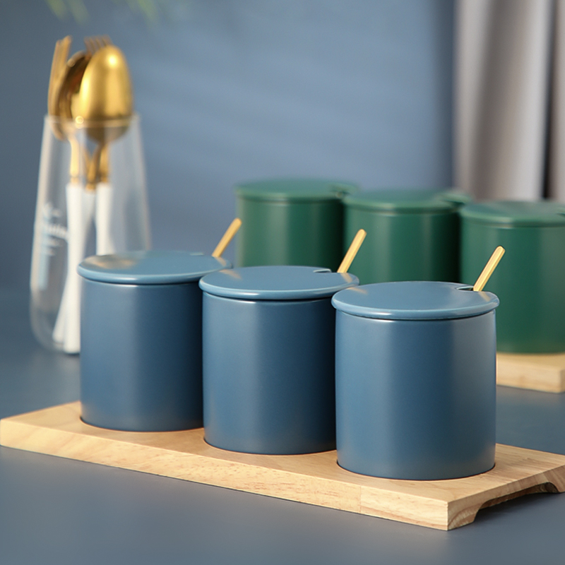 Kitchen Seasoning Box Ceramic Home Seasoning Jar Suit Creative seasoning jar Damp Salt Jar Combined seasoning cartridge lid