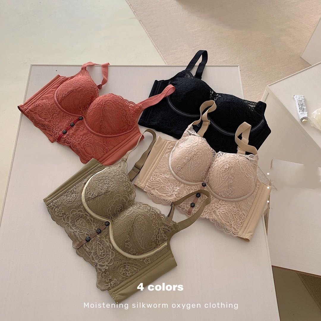 Moisturizing Silkworm Oxygen Coat