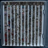 Настоящее шоу покупателя в Live Room Boutique Boutique (см.