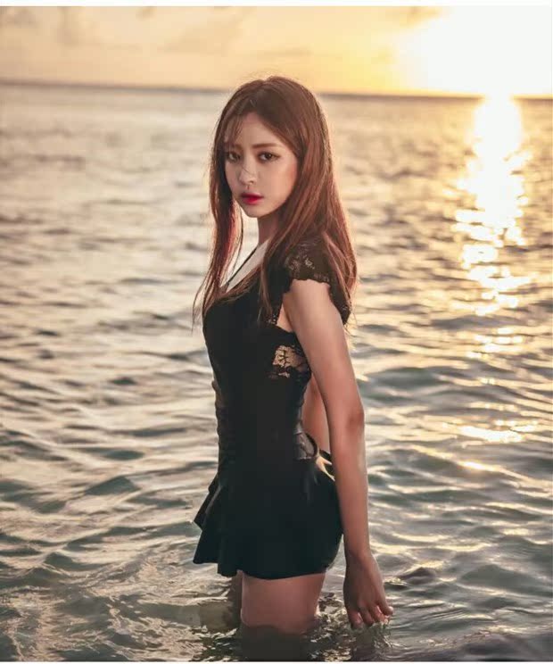 Đồ bơi nữ thể thao siêu cổ tích ren gợi cảm backless cover thịt bơi kỳ nghỉ mặc áo tắm mùa xuân nóng - Bộ đồ bơi One Piece đồ bơi liền thân cho bé gái