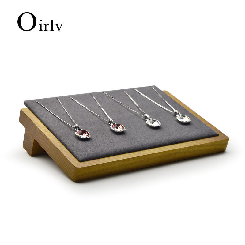 Dobranie's new solid wood 12-bit necklace show store with a shelf jewellery display item with a necklace