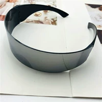 Серебряное, дающее стекла ткань