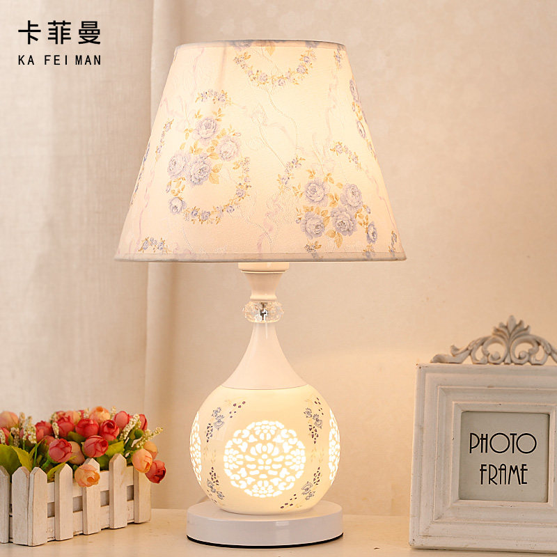 Table lamp bedroom in teenage girl Nordic minimal modern warm color lights dimmable romance and warm wedding room bedside cabinet lamp