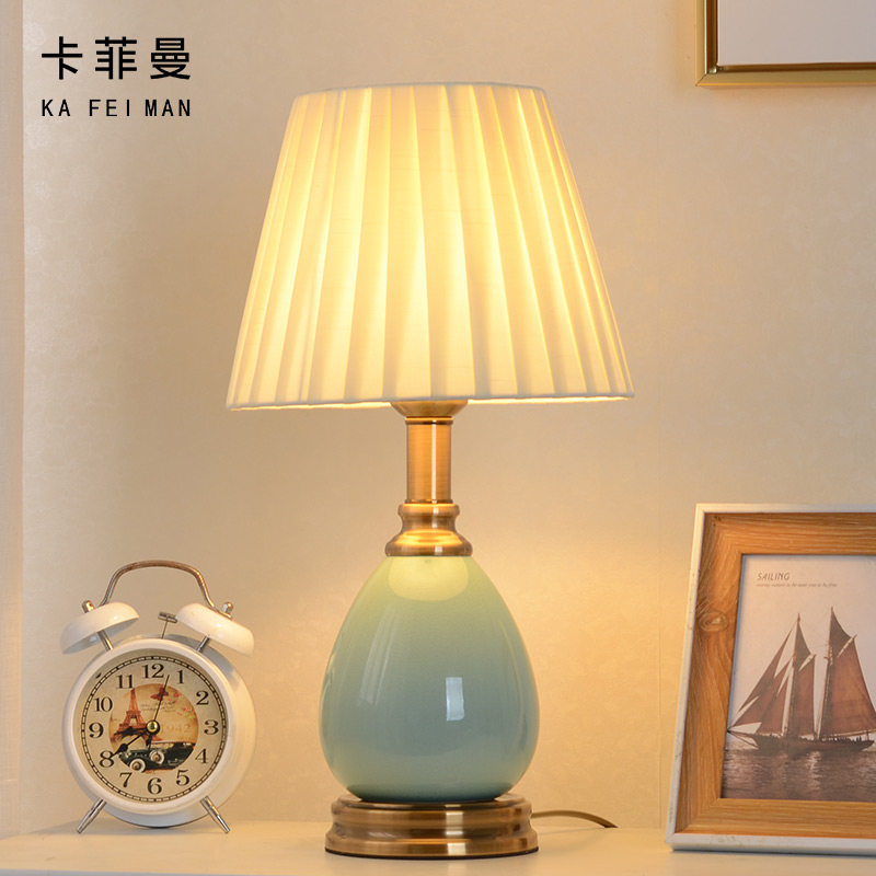 American Minimalist Ceramic Table Light Bedroom Lavish Nordic Ins Girl Nets Red Romantic Cozy Wedding Bed Headlights