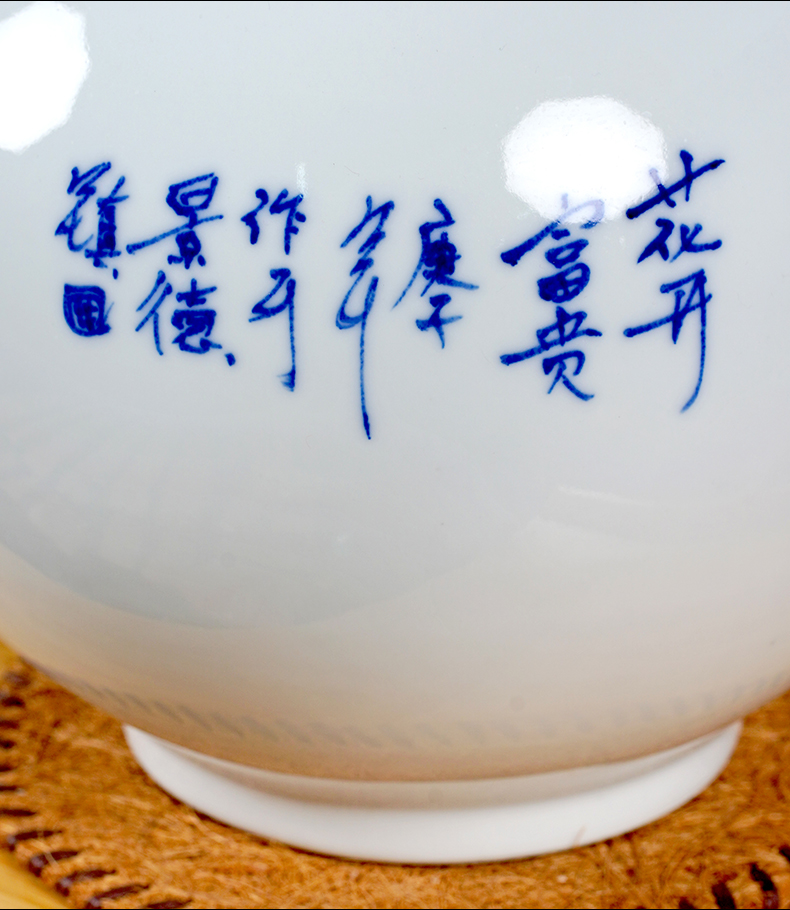 Jingdezhen ceramic hand - made blooming flowers vase mesa place to live in the living room a study ancient frame ornaments