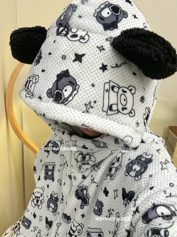 Get Some Sesame Tangyuan* Black and White Violent Bear Hooded Flannel Zipper Pajama Set That Can Be Worn Outside as Loungewear