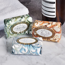 Light luxury simple European three-color soap model room bathroom bathroom sink beautiful display props and soft furnishings