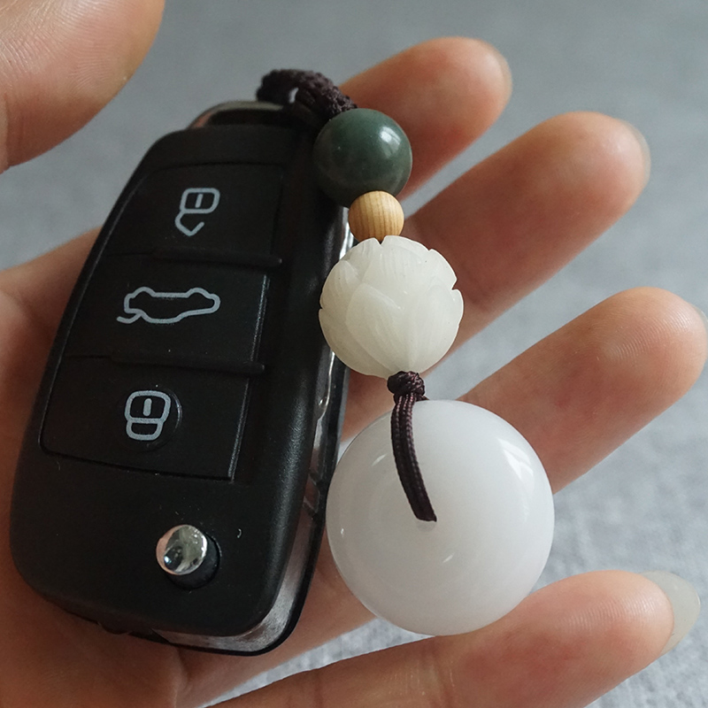 Car key buckle Women's upscale key hanging decoration Personality creative fos Audi jade artisanal key chain hanging rope