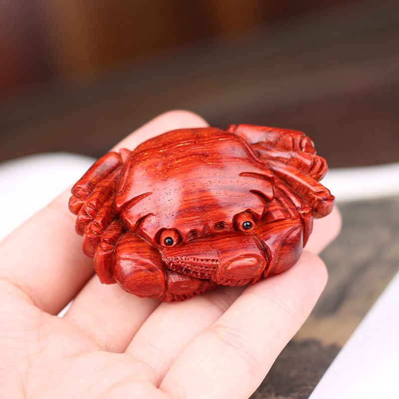 Indian leaflet rosewood wood across the world Crab handle pieces from all directions to the fortune of the toy Wen play wood carving ornaments