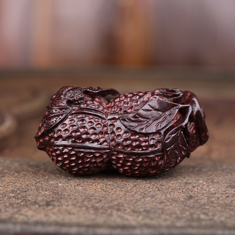 Fu Yun Chang Indian leaflet rosewood handmade wood carvings multi - child multi - blessing bat hand to a peanut play pendant ornaments
