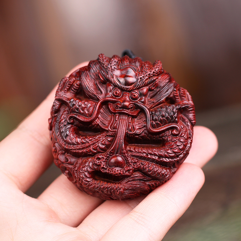 Fu Yunchang India small leaf purple sandalwood Artisanal Wood Carving Dragon Pineapple presents Xiang Hongmu handlebar piece Wenplay and Play Piece Craft Gift Hem