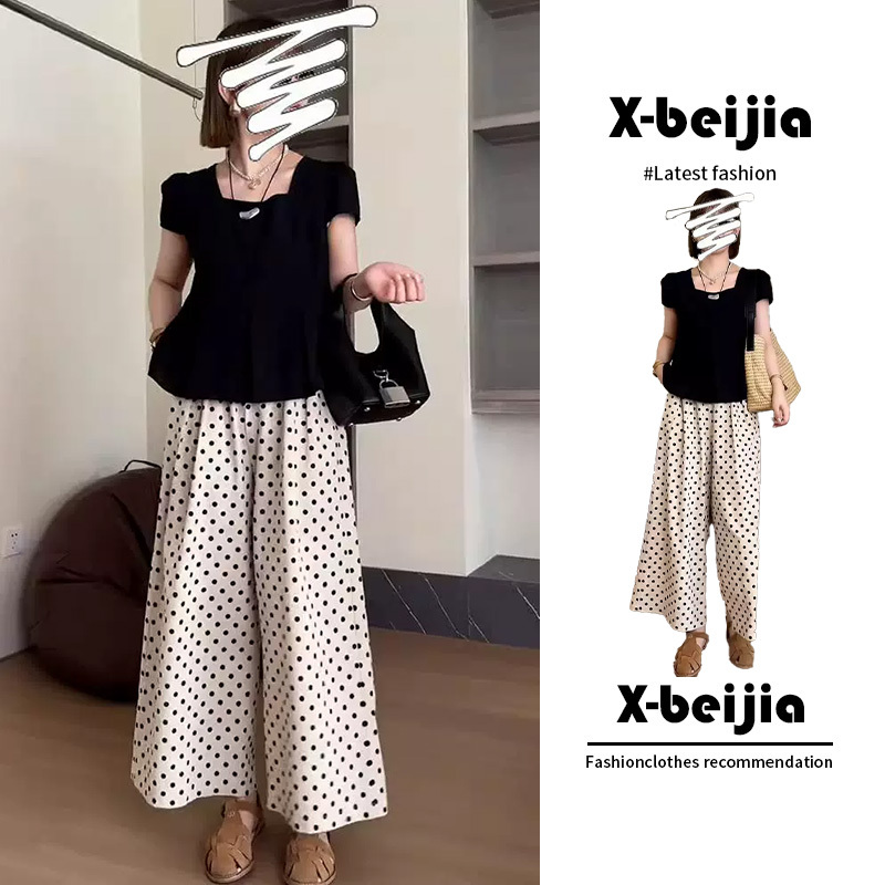 Summer Outfit for Slightly Chubby Women in a Tea Style, a Complete Set for Petite Women with a Professional and Elegant Look, Including a Top and Wide-Leg Pants That Cover the Belly and Hide the Fat