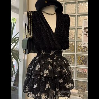 2025 Summer Suit for Women, Korean Style, High-End V-Neck Sleeveless Vest Top, High-Waisted Floral Puffy Skirt