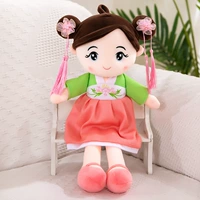 Красная юбка зеленый топ